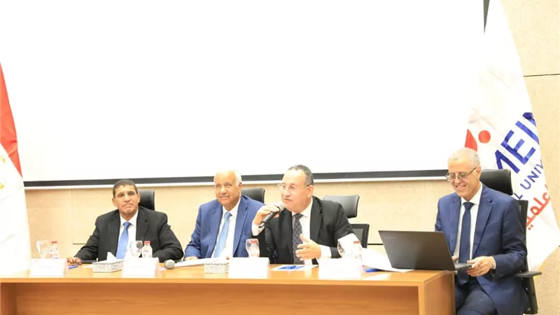 وزير التعليم العالي: دعم الجامعات في تطوير لوائحها واستحداث تخصصات جديدة