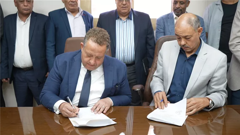 نقيب المهندسين يبحث مع رئيس جهاز أسوان الجديدة توفير أراضٍ ومشروعات سكنية