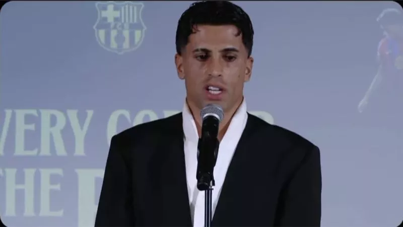 كانسيلو يتحدى ريال مدريد ويؤكد جاهزية برشلونة للتتويج بدوري أبطال أوروبا