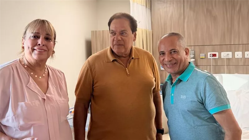 محمد أبو العينين يهنئ أحمد موسى بتماثله للشفاء بعد وعكته الصحية