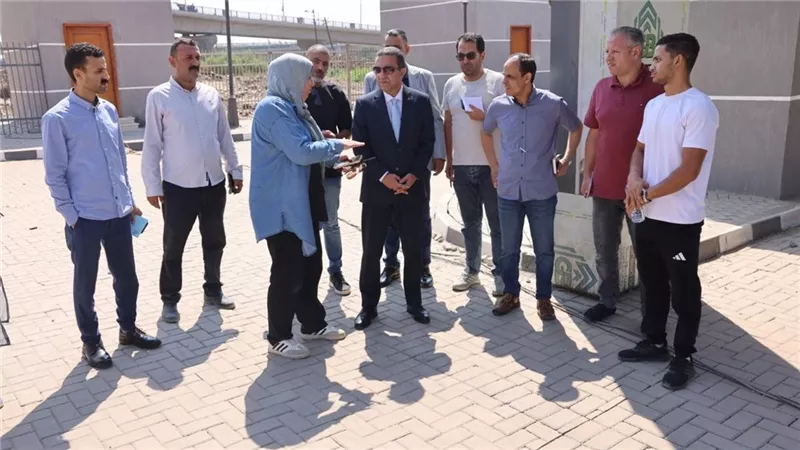 محافظ المنوفية يتفقد التجهيزات النهائية لموقف قويسنا النموذجي