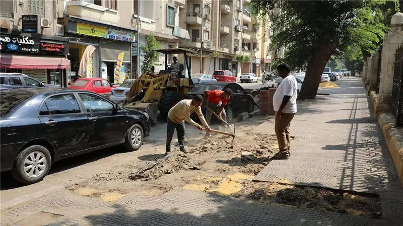 محافظ القاهرة يتفقد بدء أعمال تطويرشارع السرايات بحي الوايلي بطول كيلومتر
