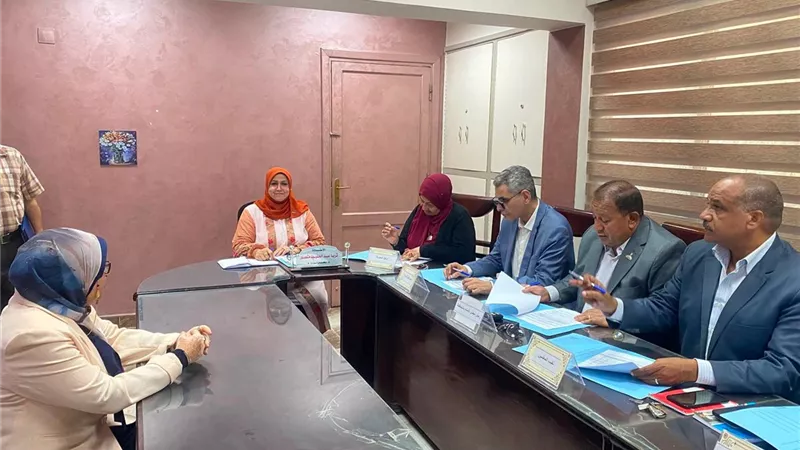 وكيل الوزارة تترأس لجنة المقابلات الشخصية للمتقدمين للوظائف الإشرافية بالسويس