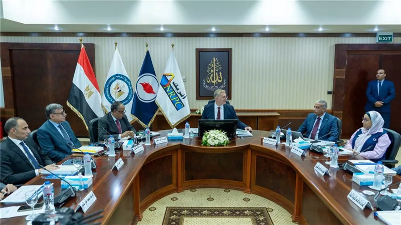 وزير البترول...أنربك تغطي 30% من إنتاج البنزين محليًا