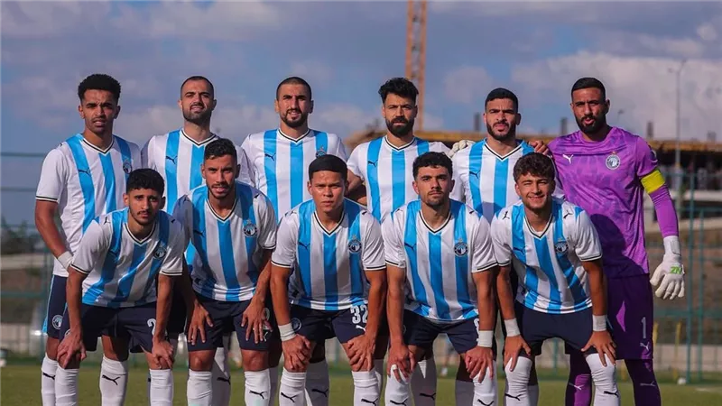 يوسف أوباما يقود تشكيل بيراميدز في مواجهة غزل المحلة