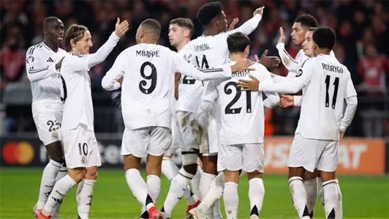 مورينيو يعلن قائمة ريال مدريد لمواجهة بيتيس في الدوري الإسباني