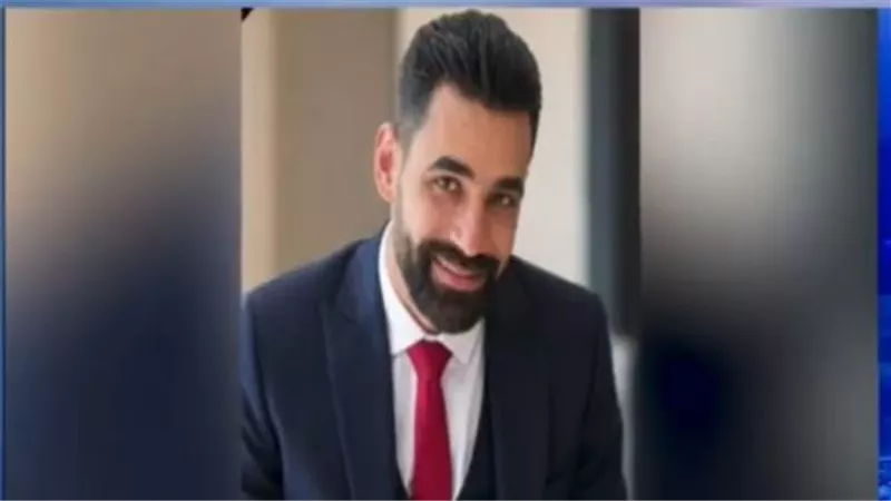 شاب مسيحي يفوز بعمرة في مسابقة دينية ويهديها لجارته المسلمة|فيديو