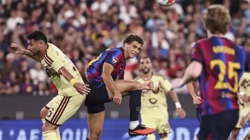 عبد الكريم على مقاعد البدلاء.. التشكيل المتوقع لبرشلونة أمام بلباو بالليجا