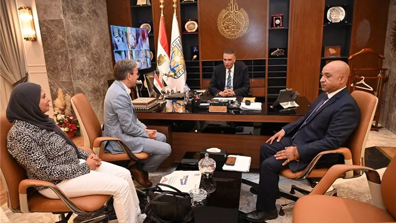 محافظ جنوب سيناء يستقبل وفد «سيكم» لبحث مشروع الزراعة العضوية