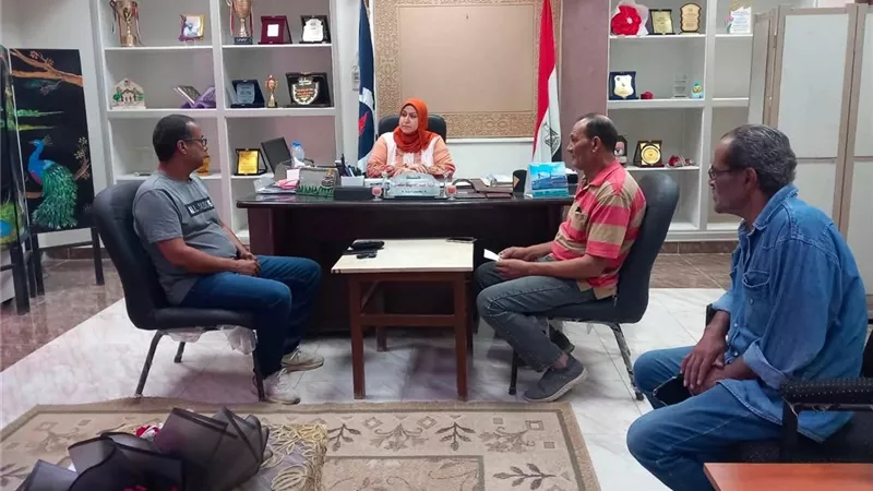 للتأكد من انتظام التوريد..وكيل التعليم تستقبل أمناء مخازن الإدارات التعليمية