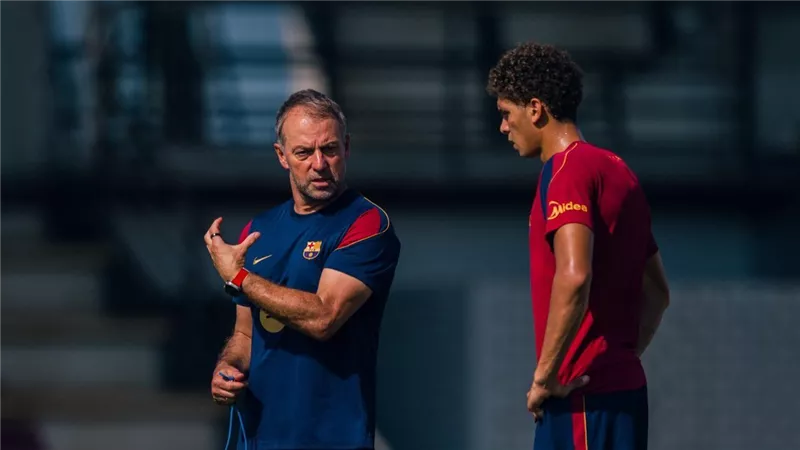 برشلونة وإلتشي.. حمزة عبد الكريم على مقاعد البدلاء بالدوري الاسباني