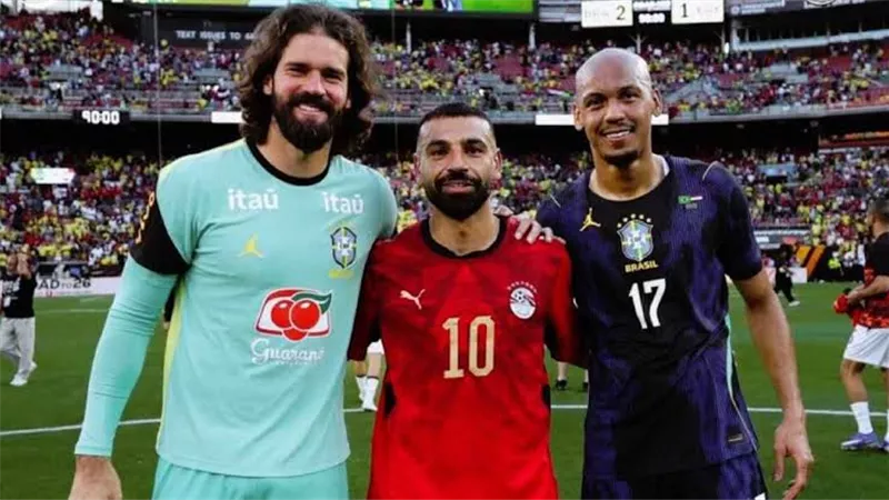 فابينيو: العودة للعب مع صلاح مميزة.. فهو لاعب رائع وإنسان رائع