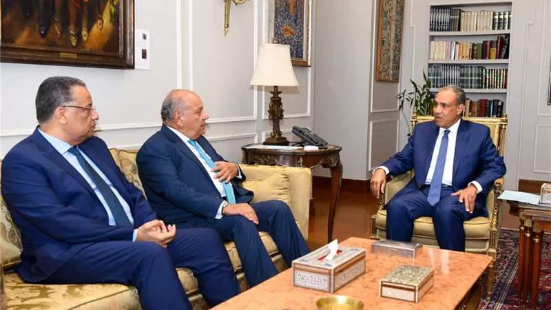 وزير الخارجية يستقبل وكيل مجلس النواب وعضو مجلس الشيوخ