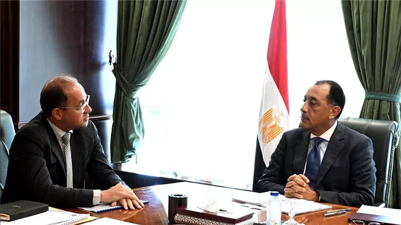 رئيس الوزراء يلتقي وزير المالية لمتابعة عدد من ملفات عمل الوزارة