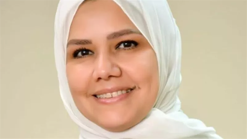 القومي للمرأة يهنئ رشا عبد العال بمناسبة تجديد تعيينها رئيسًا لمصلحة الضرائب 