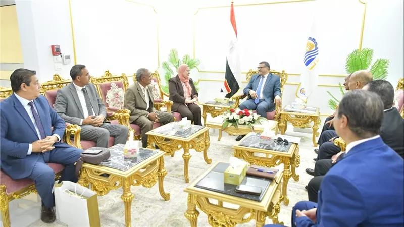 700 كوبون بقيمة 500 جنيه.. البنك الزراعي يدعم الأسر الأولى بالرعاية في قنا