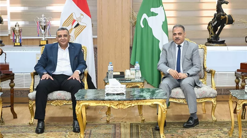 محافظ الشرقية يستقبل رئيس الهيئة المصرية العامة لمشروعات الصرف