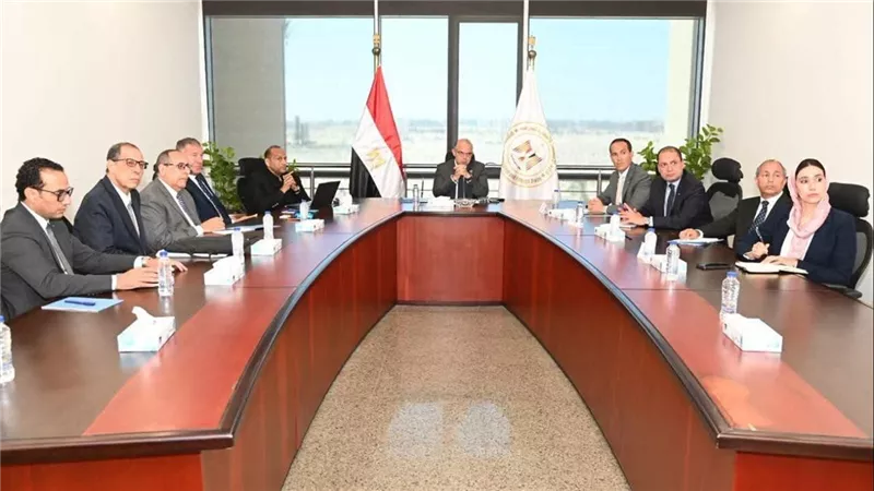 وزير الاستثمار يبحث مشروع إيثانول حيوي باستثمارات 278 مليون دولار