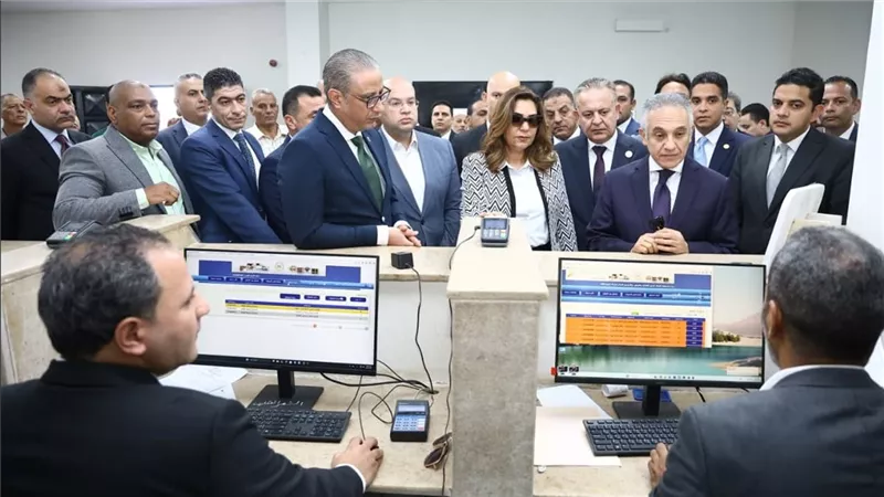 وزيرا العدل والتنمية المحلية يشهدان تشغيل 6 فروع توثيق جديدة ضمن «حياة كريمة»