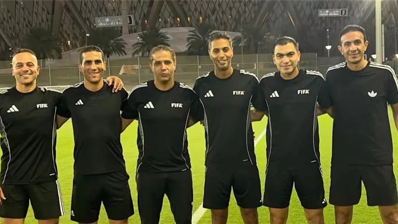 أمين عمر يقود طاقمًا مصريًا في مباراة أهلي جدة وأوكلاند سيتي