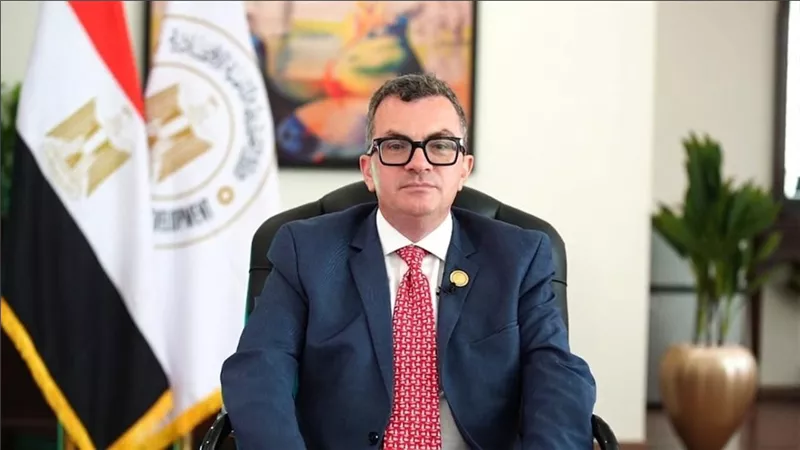 وزير التخطيط: قبلت المنصب وتركت عائلتي من أجل «نداء الواجب»