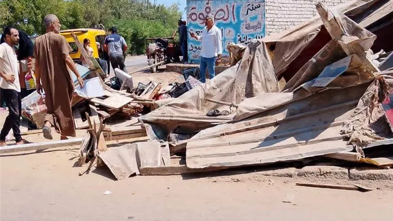 حملة مكبرة لإزالة الكبائن والإشغالات بمنطقة المساكن بكفر الدوار