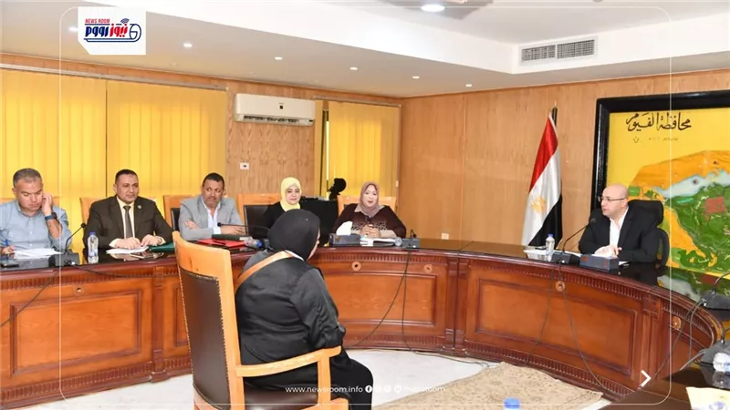 محافظ الفيوم يوجه بسرعة تطهير بركة الأكسدة الطبيعية لمياه الصرف الصحي بالشواشن