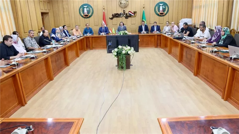 محافظ المنوفية يوجه برقمنة وأرشفة مستندات المحافظة للحفاظ على المعلومات