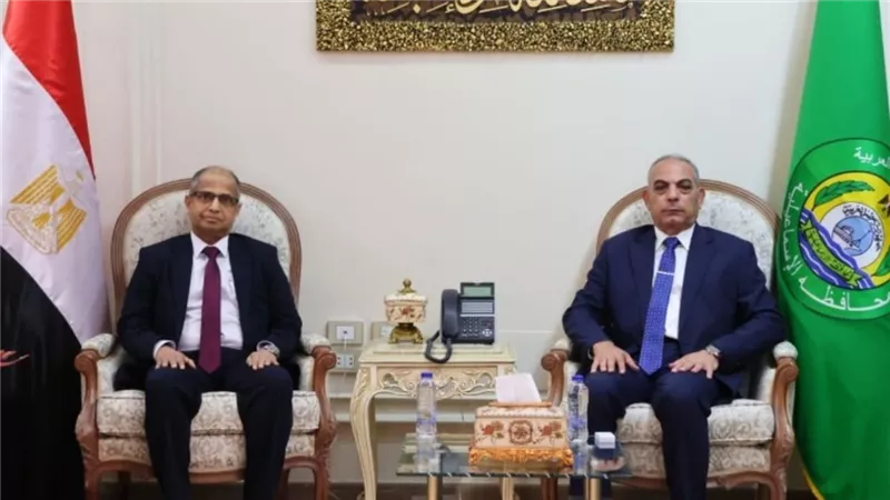 محافظ الإسماعيلية يستقبل سفير دولة سريلانكا بالقاهرة لبحث سبل التعاون المشترك 