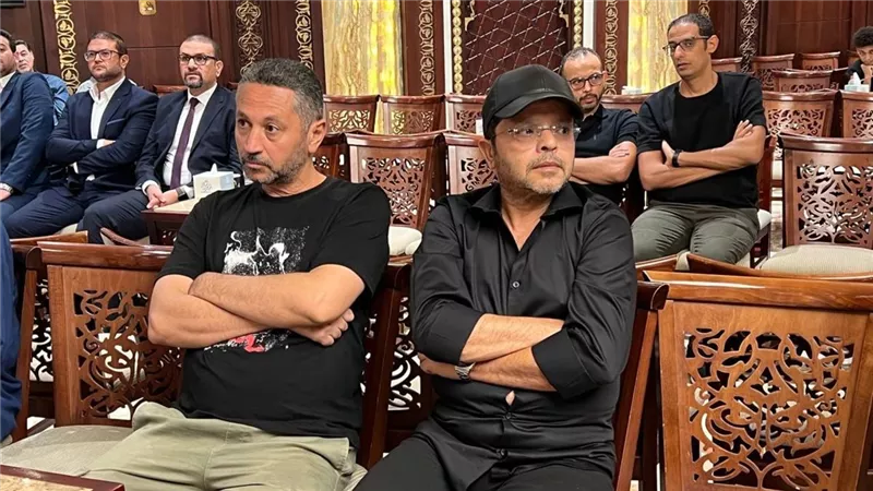 محمد هنيدي أبرز حضور عزاء والدة المنتج عصام شعبان |صور