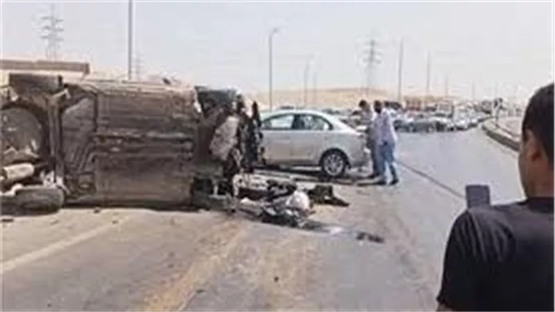 انقلاب مفاجئ على الدائري.. مصرع شخصين وإصابة 4آخرين في حادث ميكروباص بالبساتين