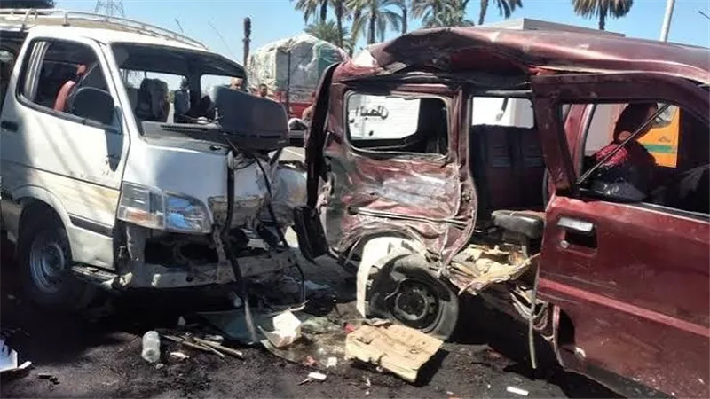 تصادم مروع بأحمد عرابي.. مصرع شخص وإصابة 4 آخرين في حادث بالمهندسين