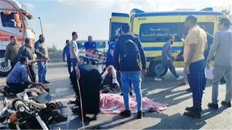  تم نقلهم إلى المستشفى..مصرع شخصين وإصابة ٣ اخرين فى حادث تصادم بأكتوبر