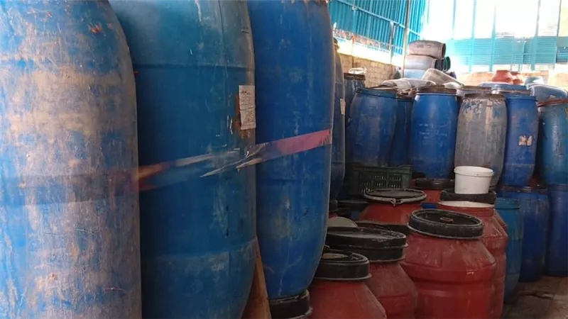 ضبط 20 طن ملح خشن داخل مصنع مخللات بالإسماعيلية دون مستندات