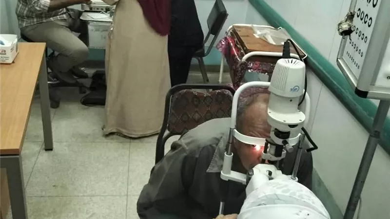 محافظ الجيزة يتابع تنفيذ قافلة الرمد المجانية بمستشفى أبو النمرس المركزي 