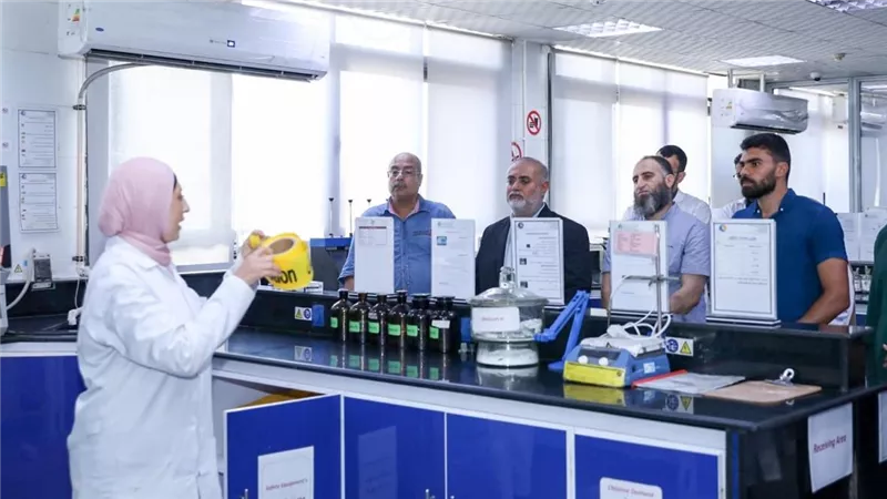 وفد من «الإسكان» يتفقد منظومة إدارة الأزمات والطوارئ بشركة مياه الإسكندرية
