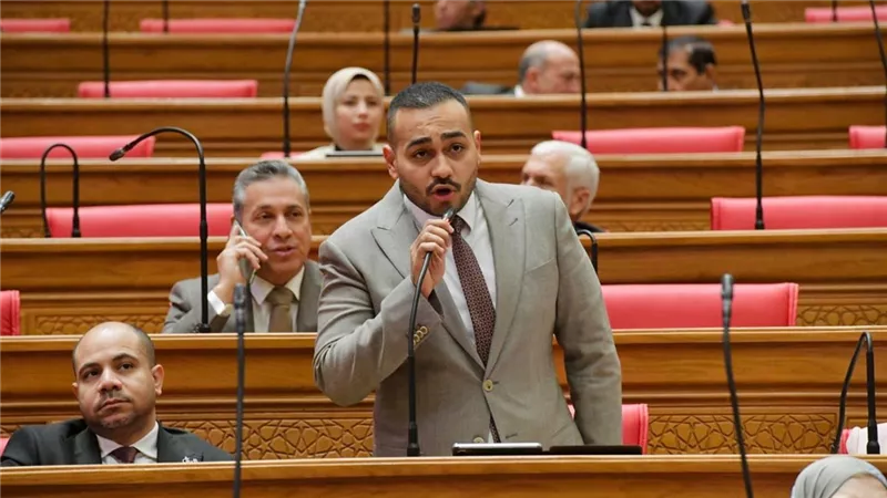 بعد وصولها لـ 2000 جنيه.. تحرك برلماني لكشف أسباب تسرب الأسمدة للسوق السوداء