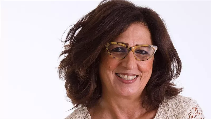نقابة المهن السينمائية تنعى نبيل الشاذلي زوج المخرجة ماريان خوري