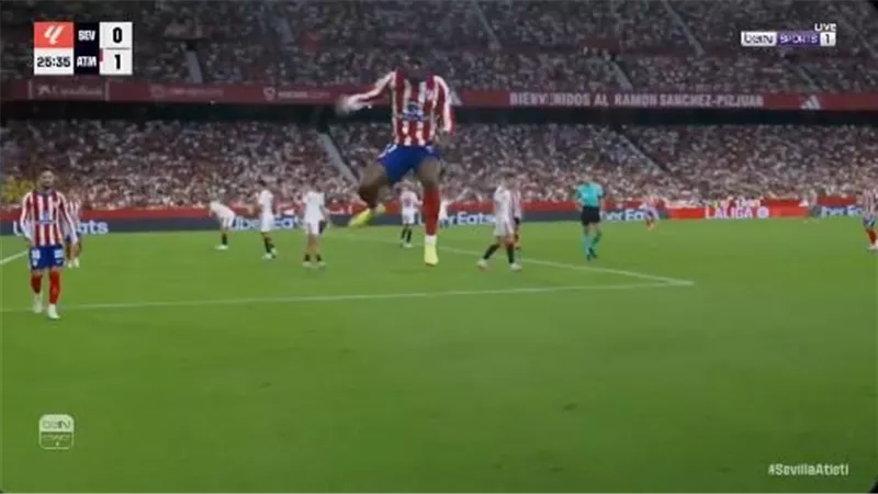 أهداف ونتيجة مباراة أتلتيكو مدريد وإشبيلية الشوط الأول بالدوري الإسباني