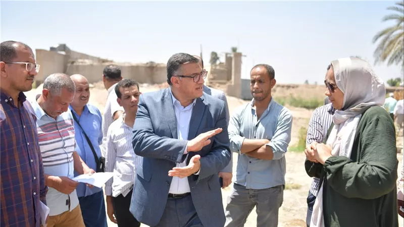محافظ قنا يشدد على سرعة إنهاء كوبري أعلى مزلقان أبوتشت لدخوله الخدمة