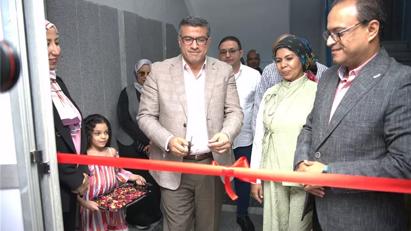 محافظ قنا يفتتح وحدة الحضانات الجديدة بمستشفى الصدر لخدمة الأهالي