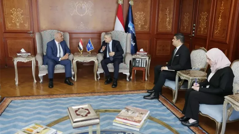 أسامة ربيع يبحث سبل التعاون المشترك مع السفير المصري ببنما