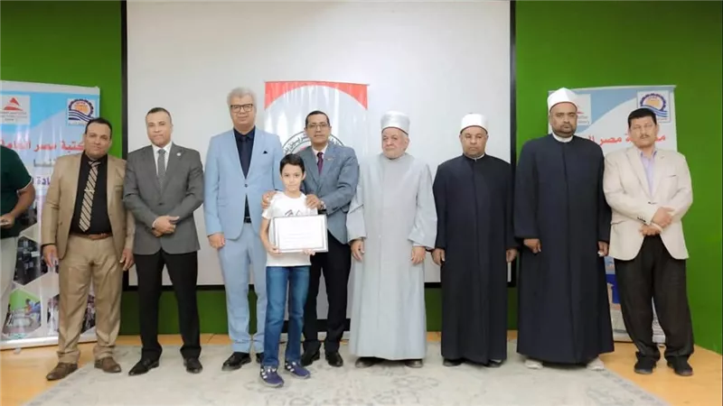 نقابة أطباء قنا تكرم حفظة القرآن الكريم من أبناء الأطباء والطلاب المتفوقين