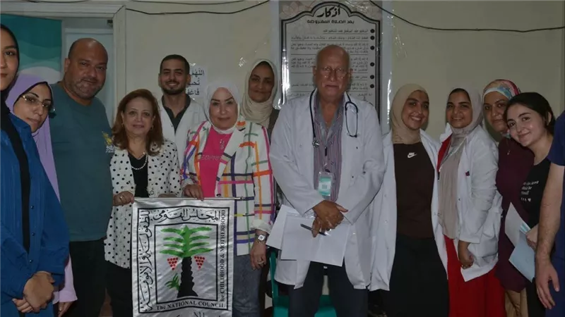 الطفولة والأمومة: