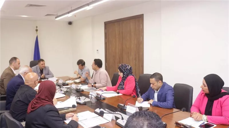 محافظ دمياط يوجه بتكثيف الحملات لضبط الأسواق وإزالة المخالفات وتحسين الخدمات 