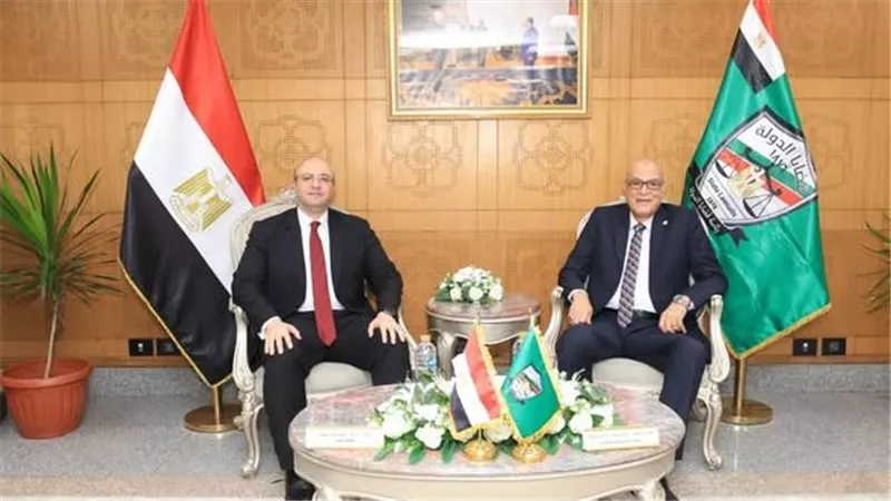 رئيس هيئة قضايا الدولة يستقبل محافظ الفيوم للتهنئة بتوليه رئاسة الهيئة