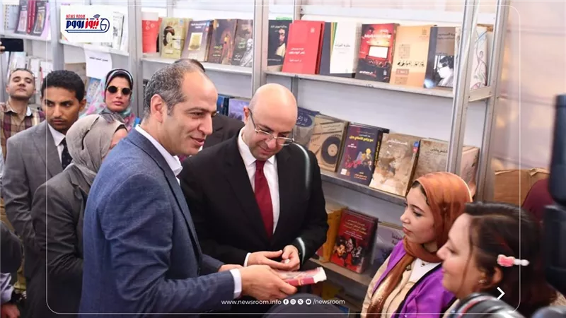 محافظ الفيوم يفتتح معرض كتاب أبشواي بمشاركة نخبة من الأدباء والمثقفين