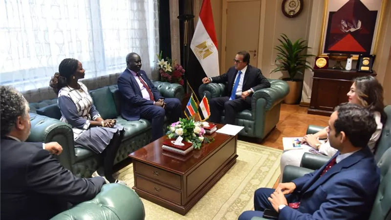 وزير الصحة يستقبل سفير جنوب السودان لبحث تعزيز التعاون الصحي