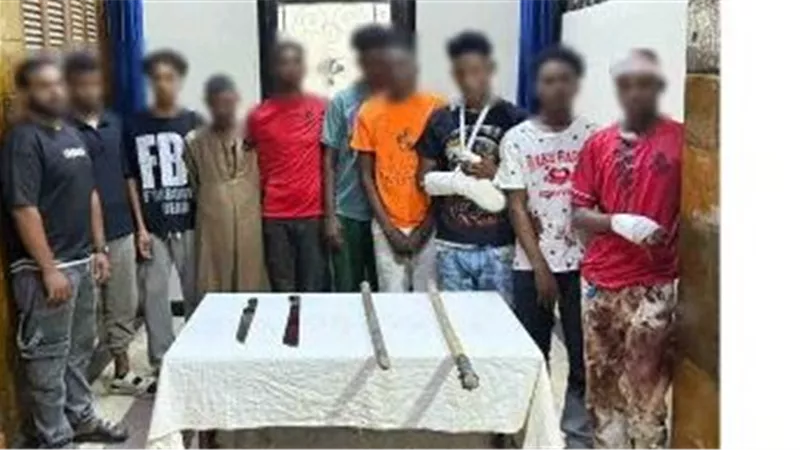 ضبط طرفي مشاجرة بالأسلحة البيضاء والعصي بسبب خلافات مالية في أسوان