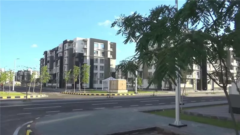 وزيرة الإسكان تتابع موقف تنفيذ مشروعات التطوير بمدينة دمياط الجديدة